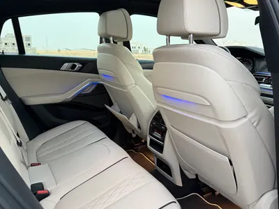 2020 BMW X Series 6 M50i