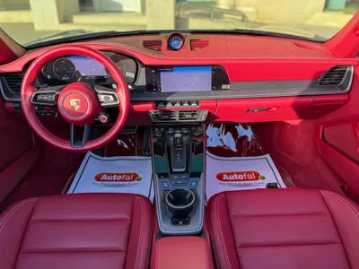2025 بورش 911 كاريرا