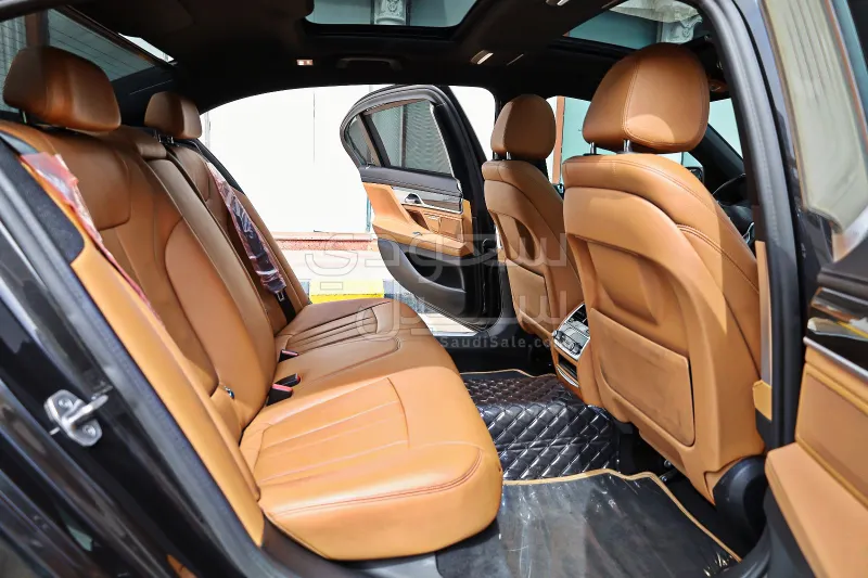 2022 BMW 7 Series 730Li