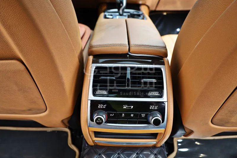 2022 BMW 7 Series 730Li
