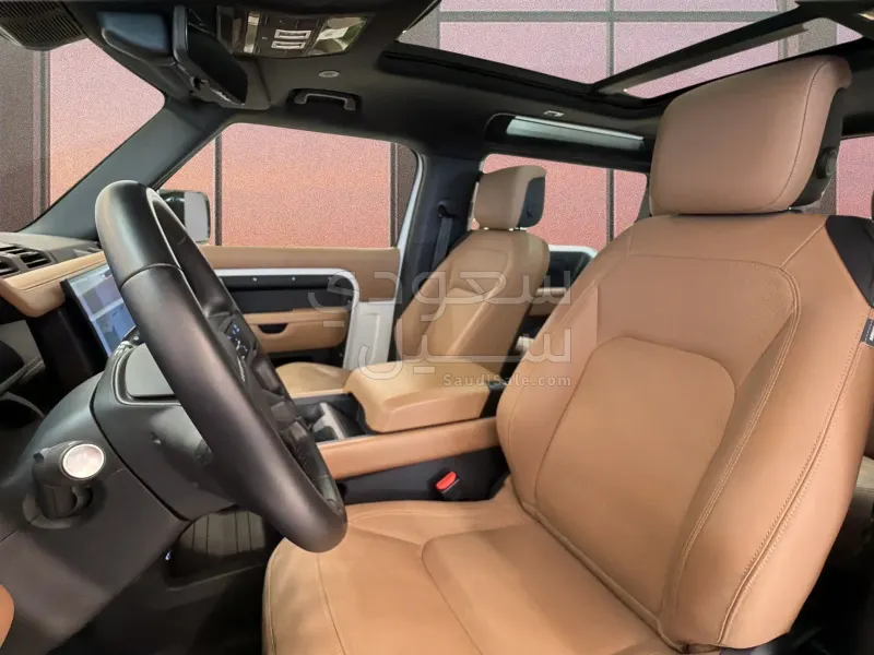 2025 Land Rover Defender 90