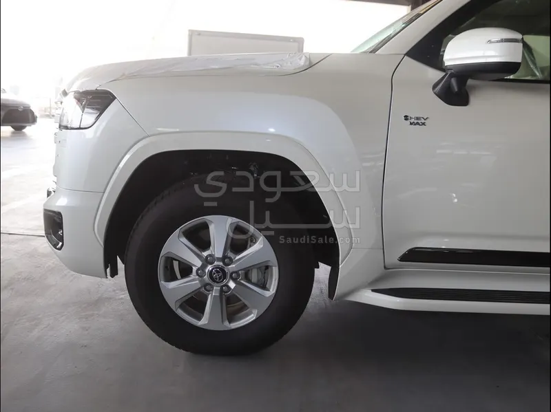 2026 Toyota Land Cruiser GXR