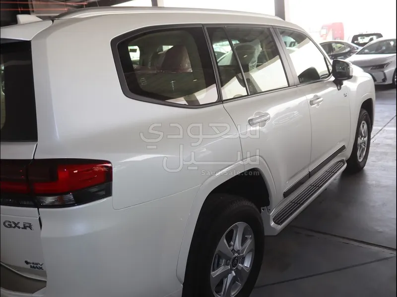 2026 Toyota Land Cruiser GXR