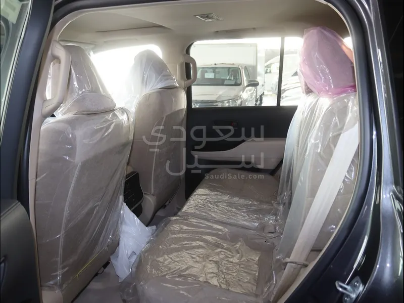 2026 Toyota Land Cruiser GXR 3