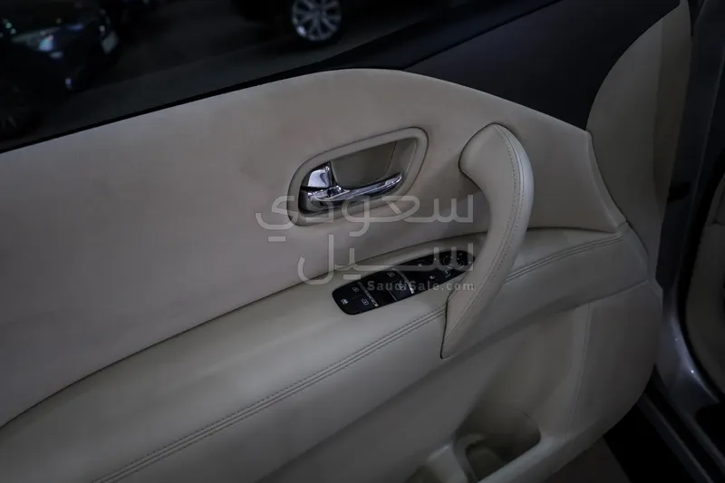 2024 Nissan Patrol SE