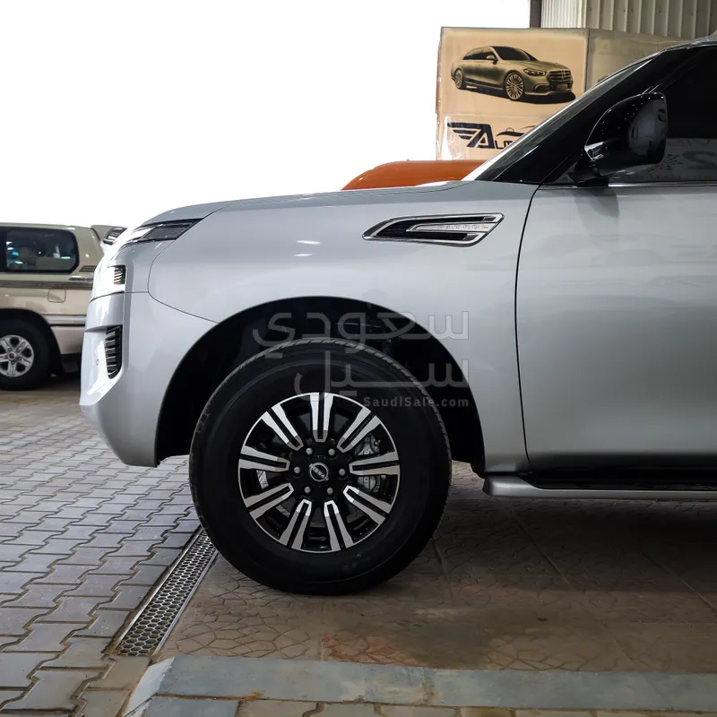 2024 Nissan Patrol SE