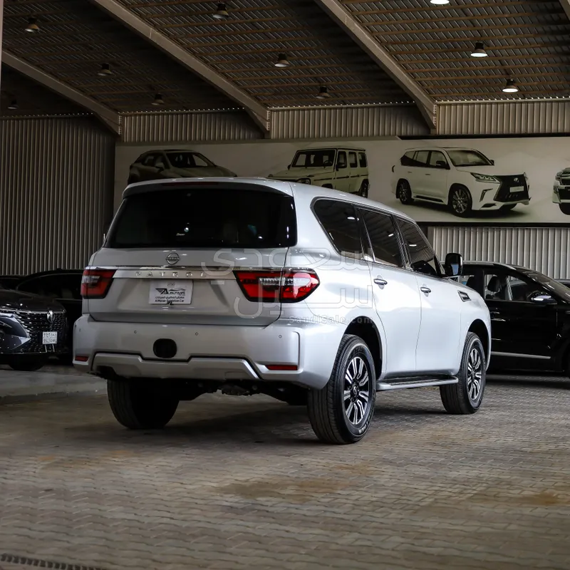 2024 Nissan Patrol SE