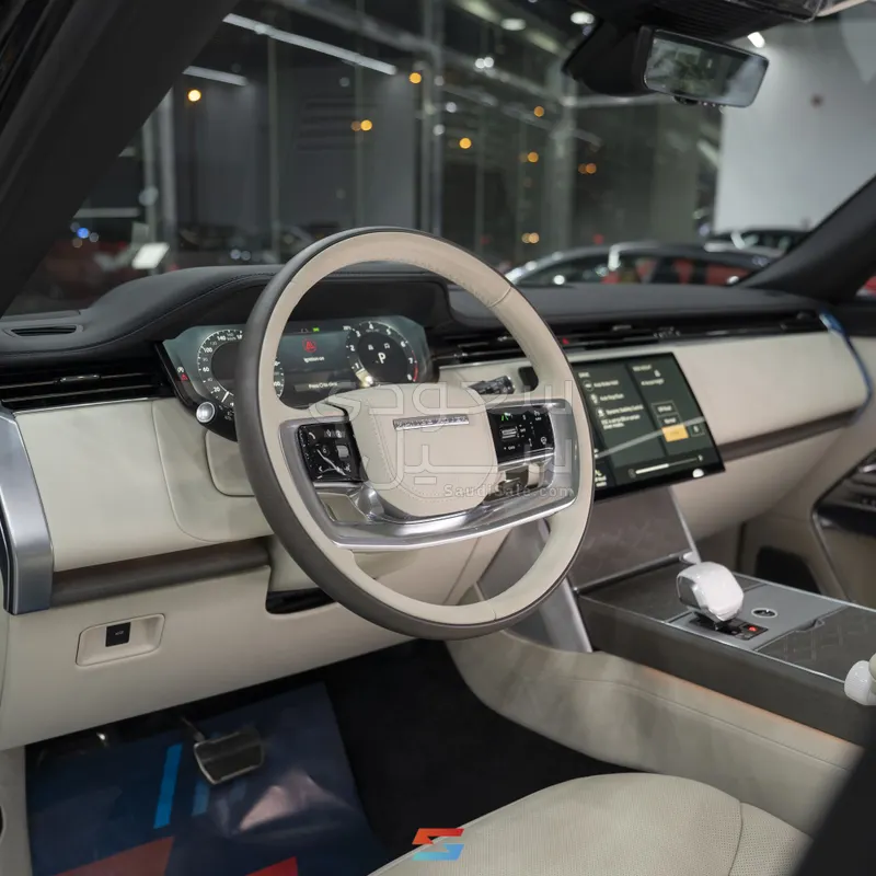 2025 Land Rover Range Rover SV Autobiography