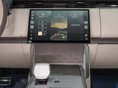2025 Land Rover Range Rover SV Autobiography
