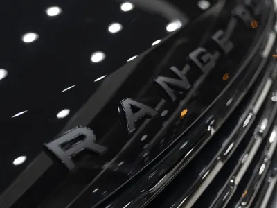 2025 Land Rover Range Rover SV Autobiography