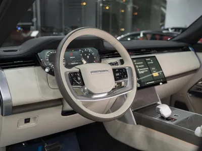 2025 Land Rover Range Rover SV Autobiography
