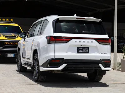 2025 Lexus LX 600 F