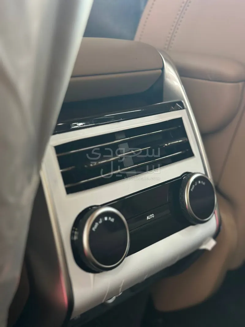 2026 Land Rover Range Rover HSE