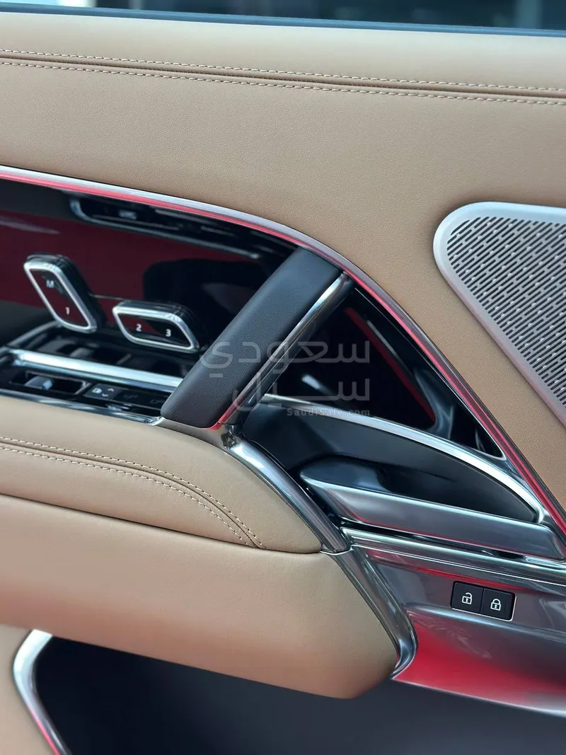 2026 Land Rover Range Rover Autobiography