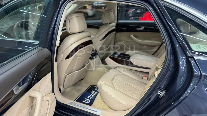 2014 اودي اي 8