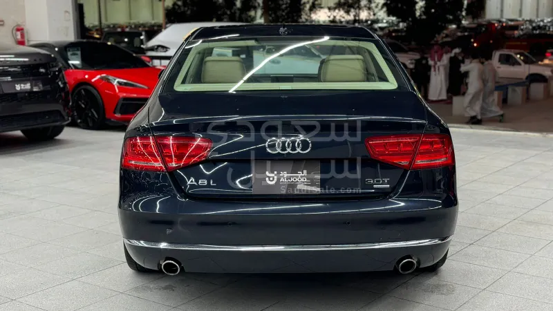 2014 اودي اي 8