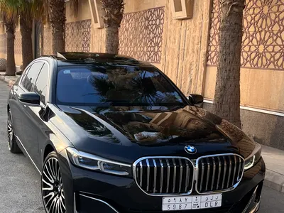 2021 بي ام دبليو الفئة السابعة 750 إل أي