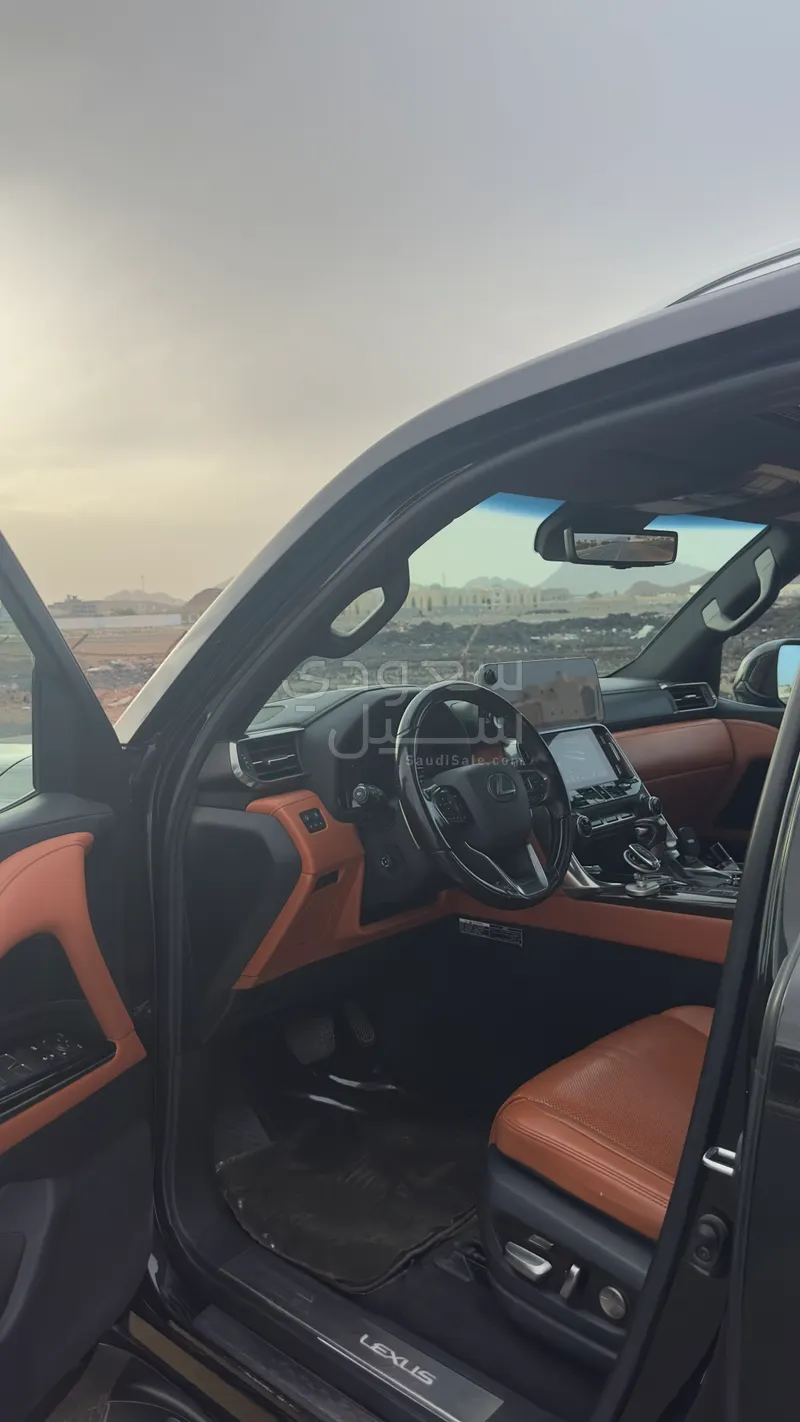 2022 Lexus LX 600 vip