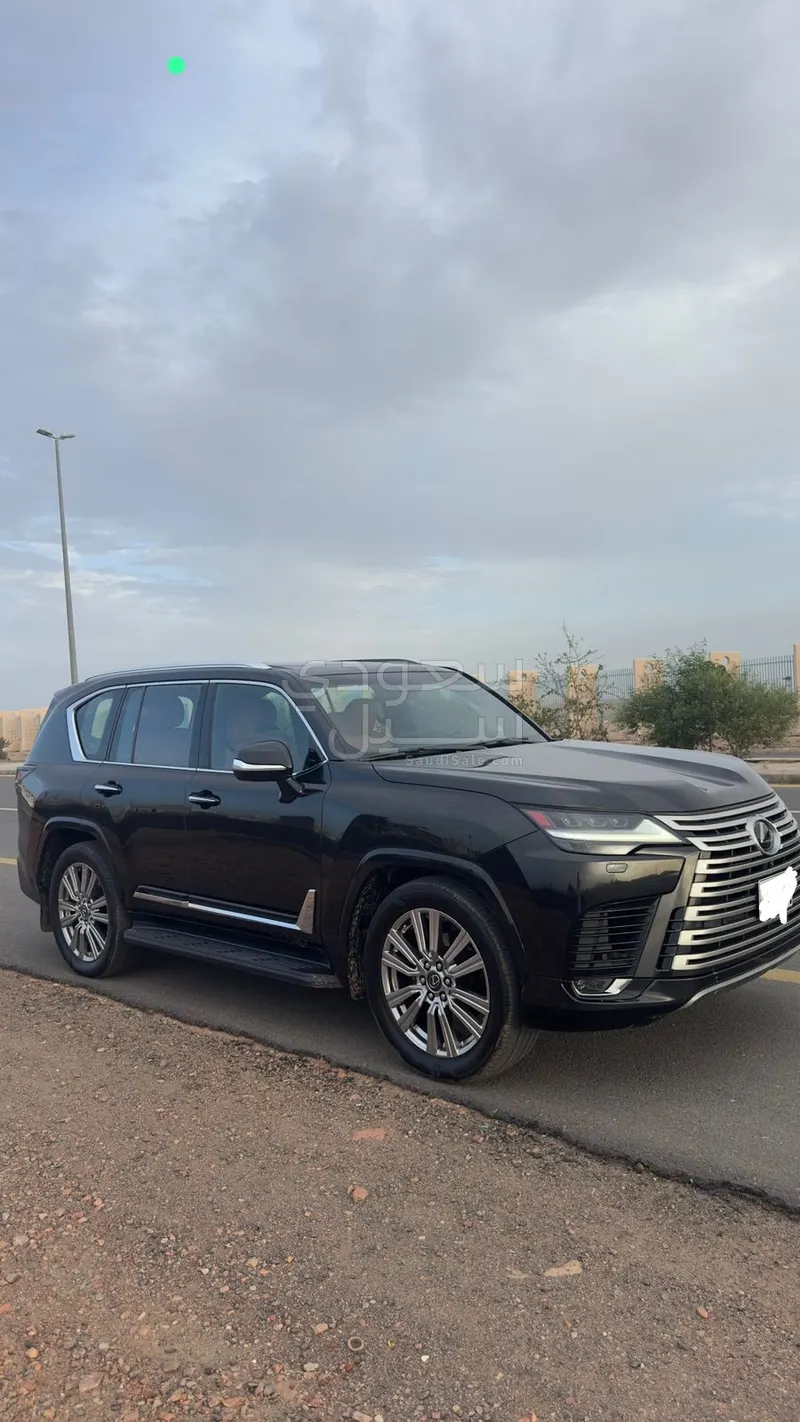 2022 Lexus LX 600 vip