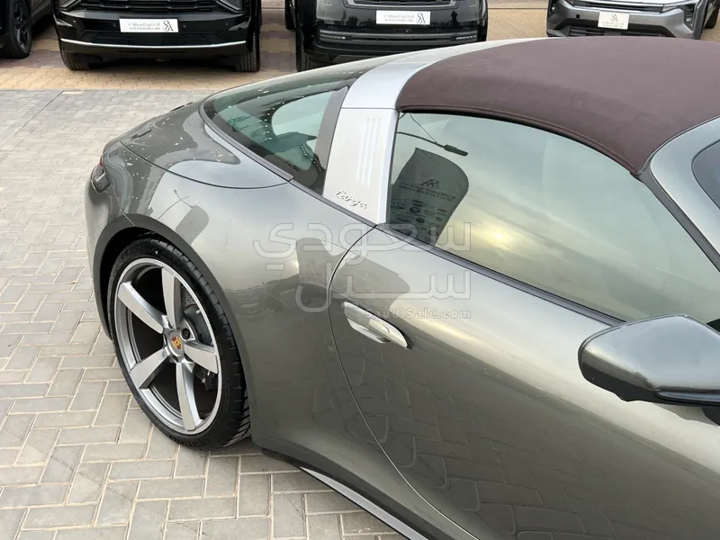 2024 بورش 911 تارجا