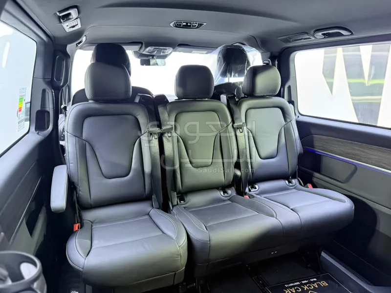 2026 Mercedes-Benz V 300