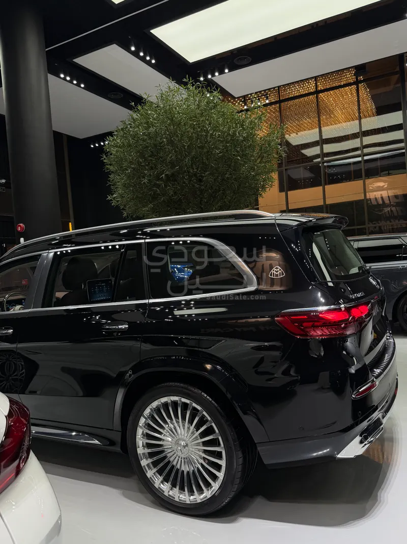 2026 Mercedes-Benz GLS 600 maybach