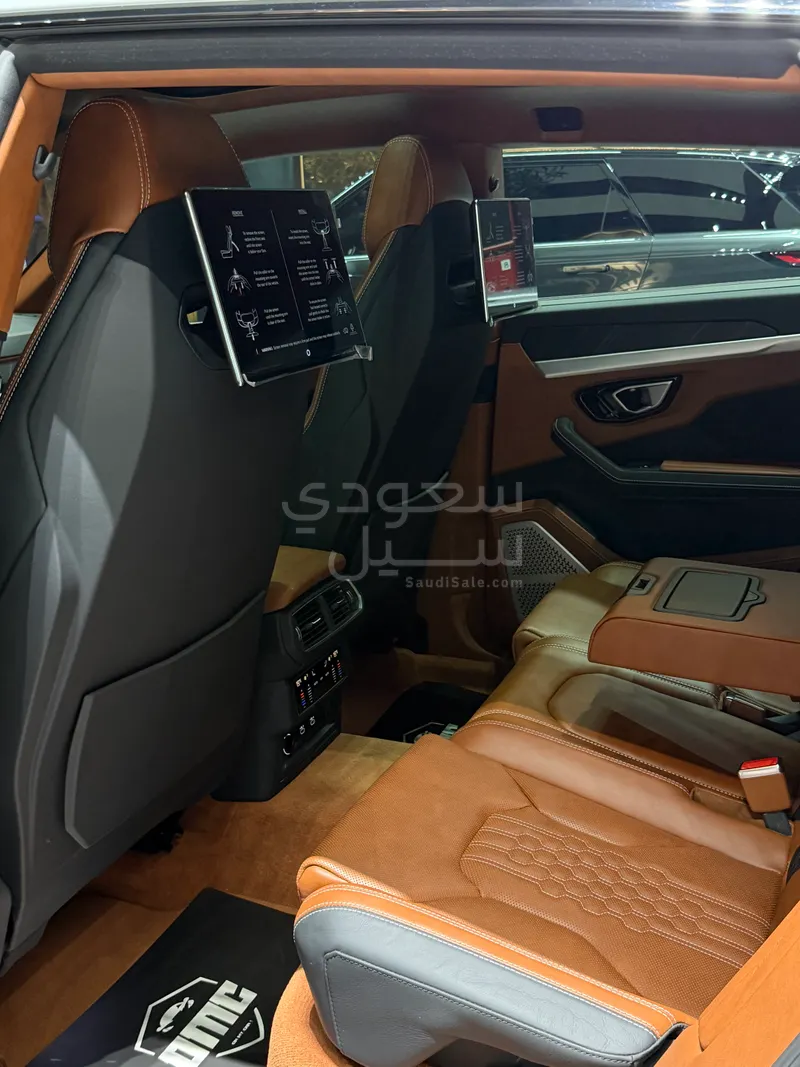 2024 Lamborghini URUS S