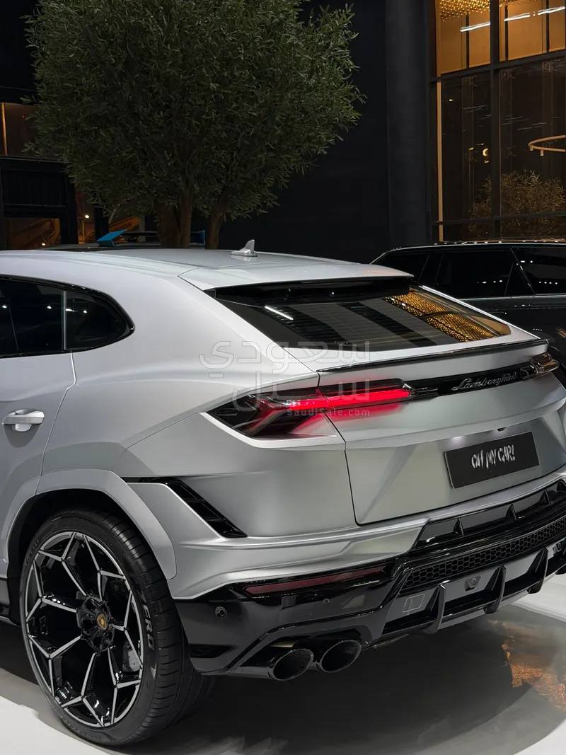 2024 Lamborghini URUS S
