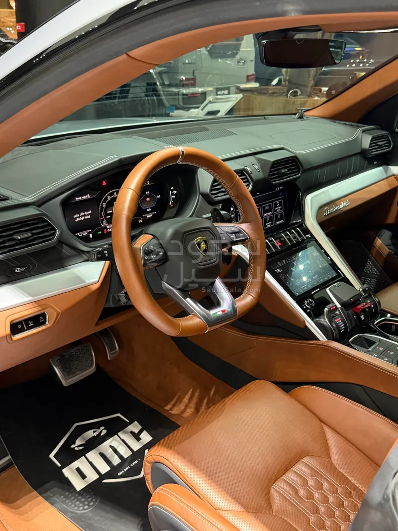 2024 Lamborghini URUS S