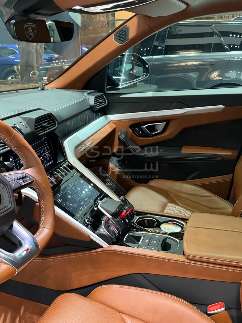 2024 Lamborghini URUS S