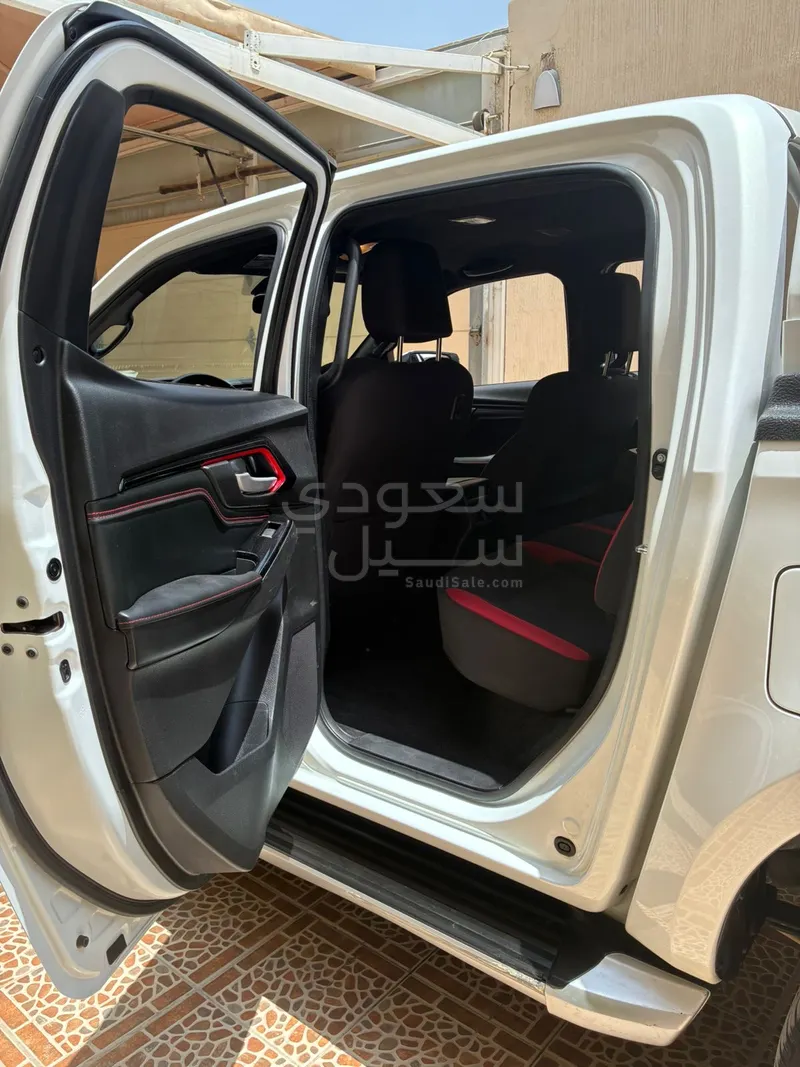 2023 ايسوزو دي ماكس جي تي