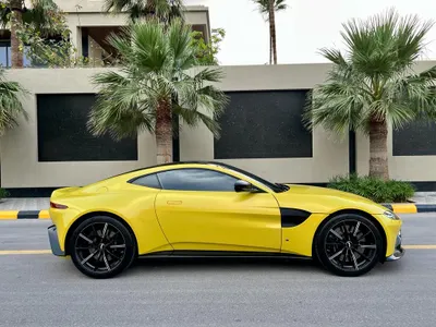 2019 استون مارتن في 8 فانتج