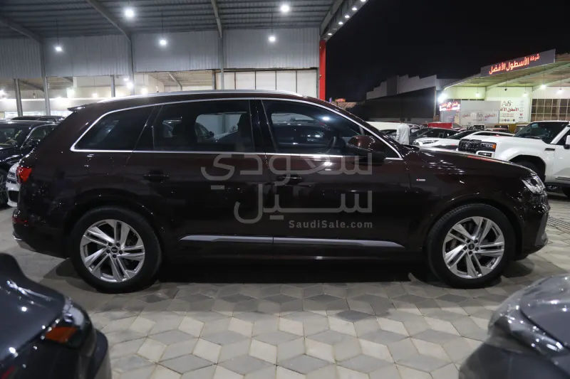 2021 Audi Q7