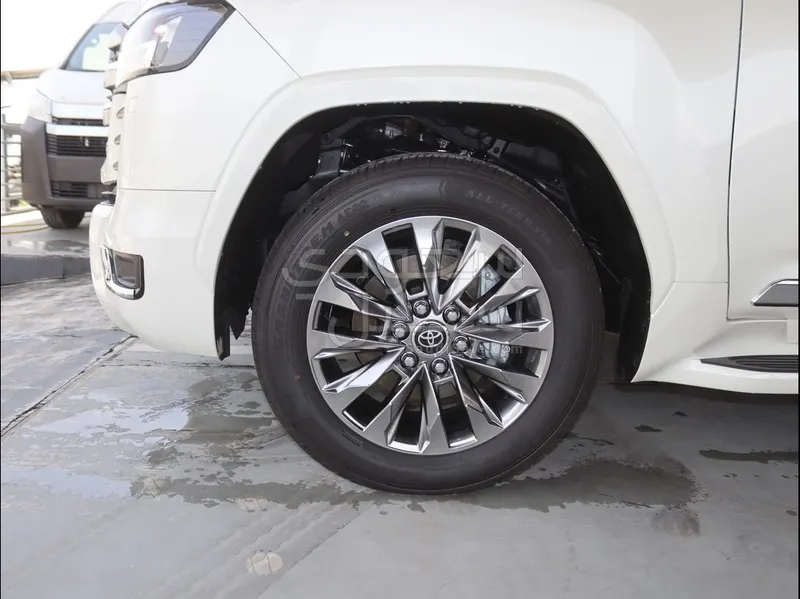 2026 Toyota Land Cruiser GXR