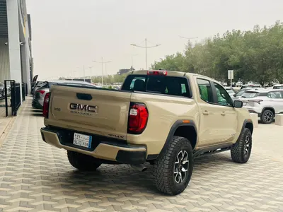 2024 GMC CANYON AT4