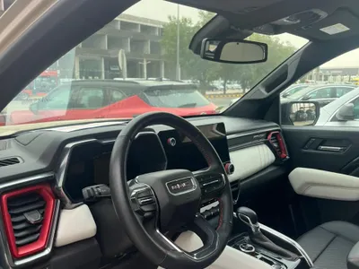 2024 GMC CANYON AT4