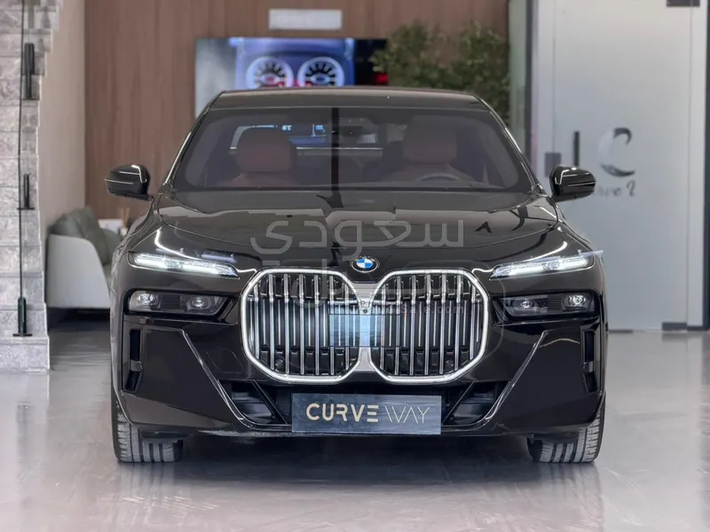 2026 BMW 7 Series 740i