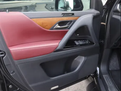 2023 لكزس إل إكس 600