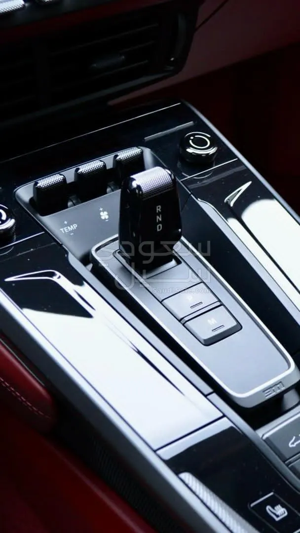 2025 بورش 911 كاريرا