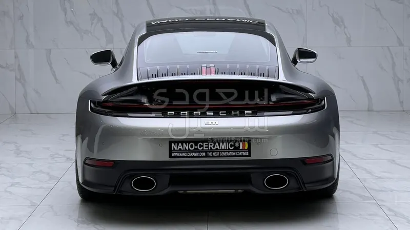 2025 بورش 911 كاريرا