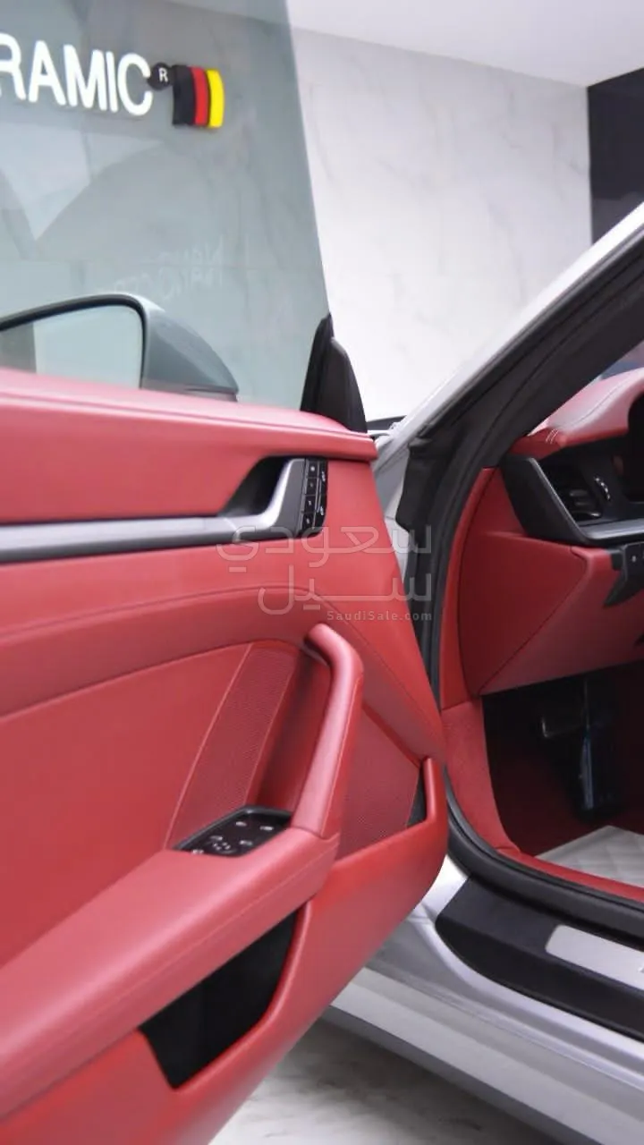 2025 بورش 911 كاريرا