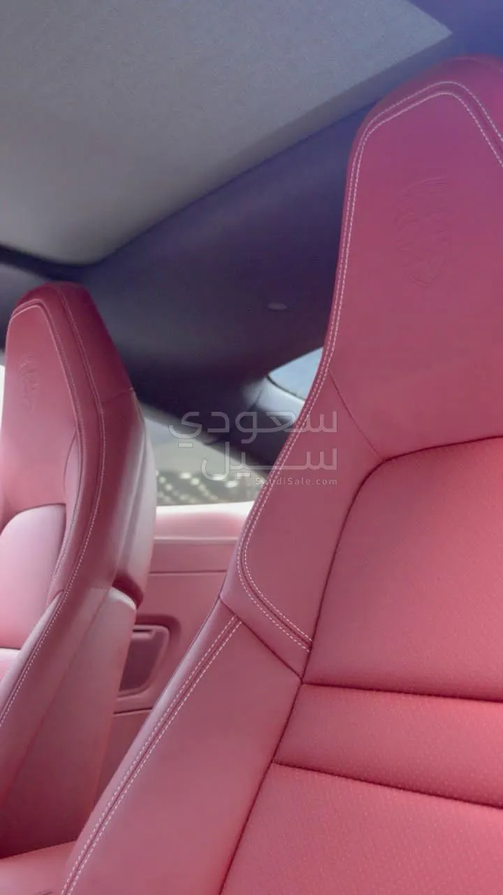 2025 بورش 911 كاريرا