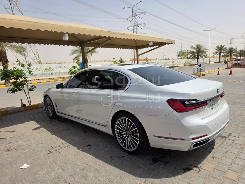 2022 BMW 7 Series 730Li