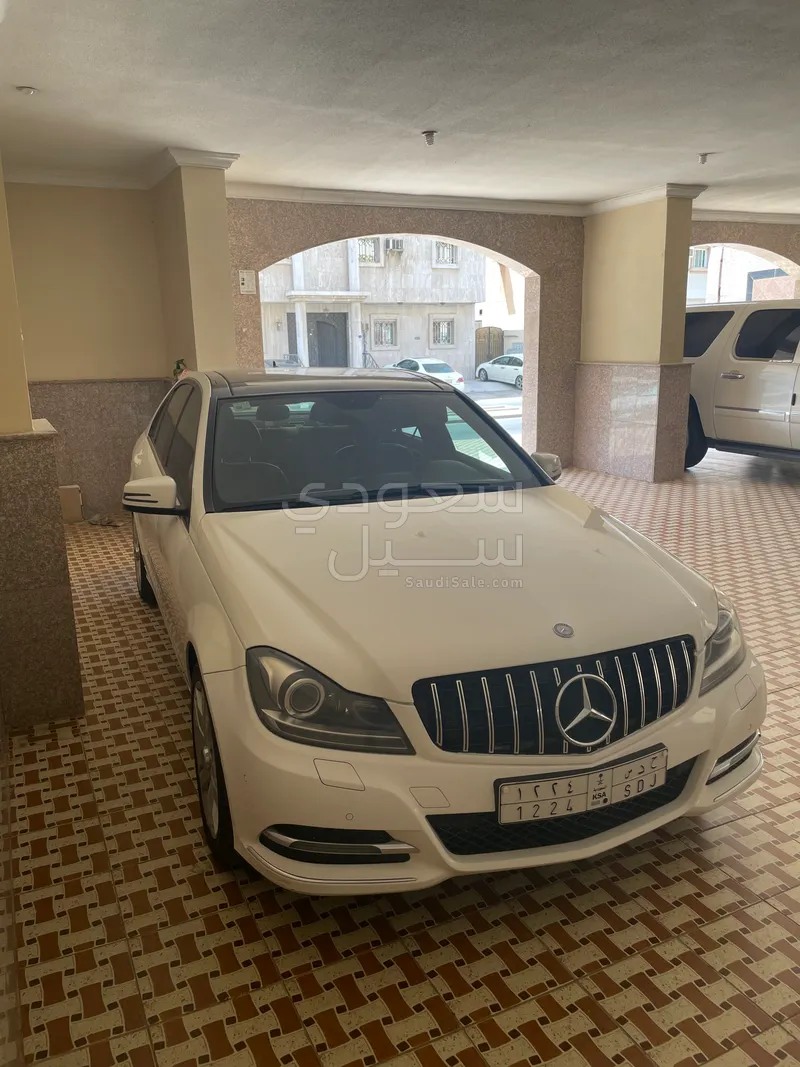 2014 Mercedes-Benz C 200