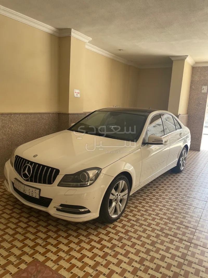 2014 Mercedes-Benz C 200