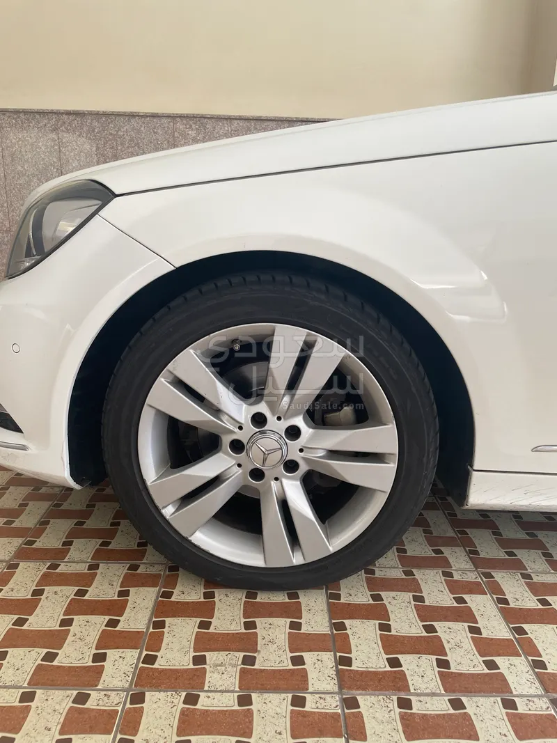2014 Mercedes-Benz C 200