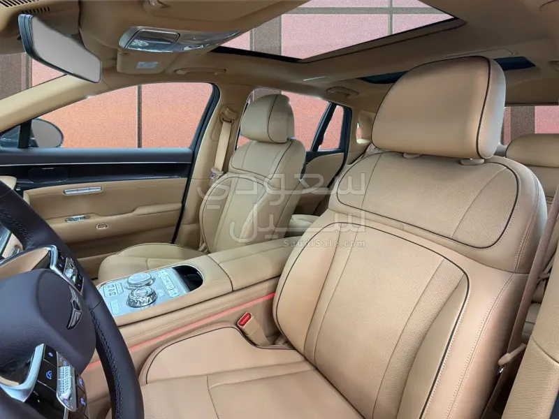 2025 Genesis G 90