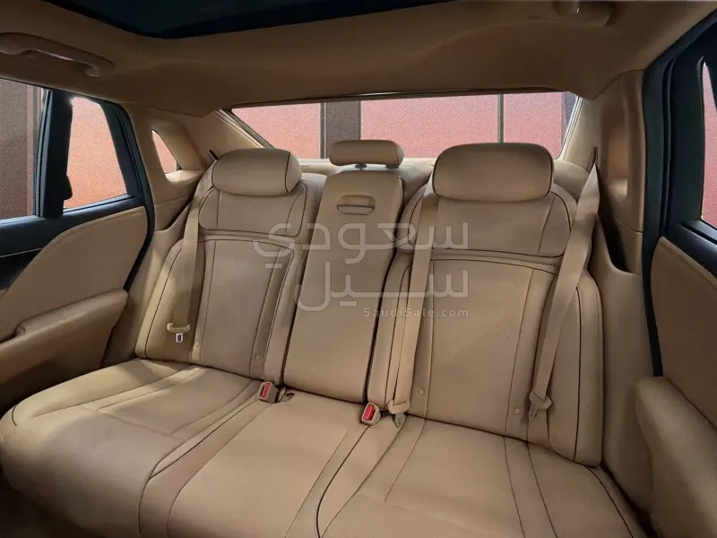 2025 Genesis G 90