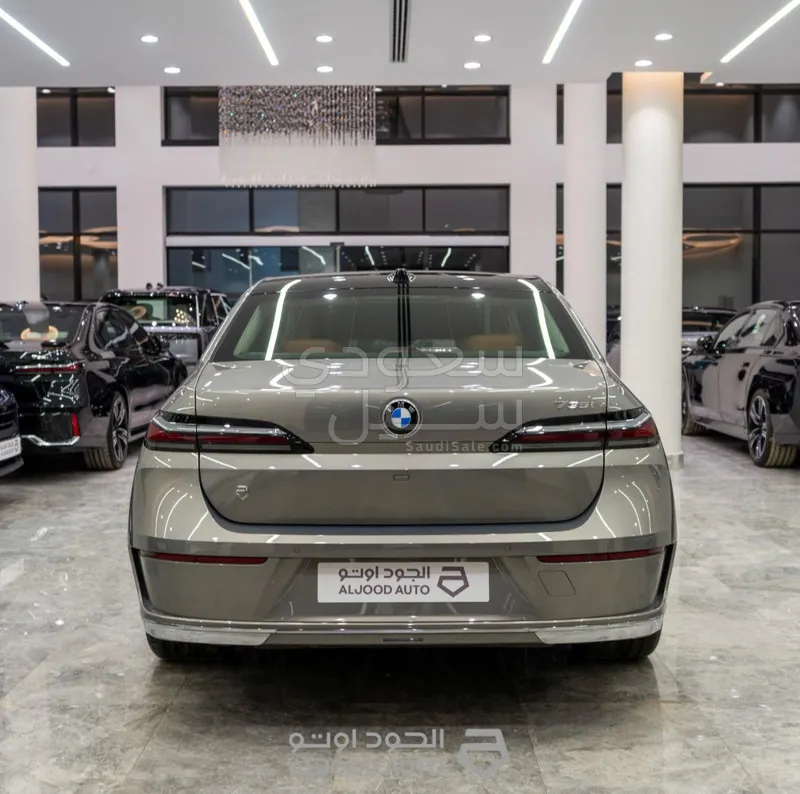 2026 BMW 7 Series 735i