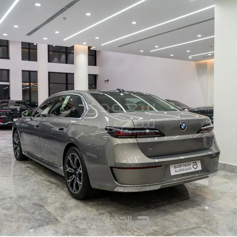 2026 BMW 7 Series 735i